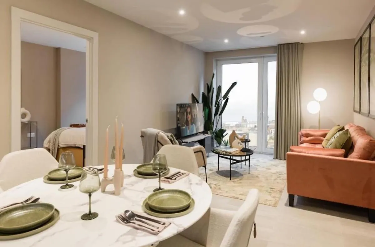Stylish Luxury Nests - Central Edinburgh Location 0*,